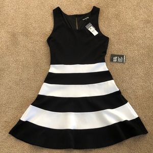 Express dress-black and white